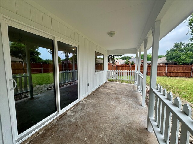 1153 Tracy Ln, Lancaster, TX 75134 - view of patio