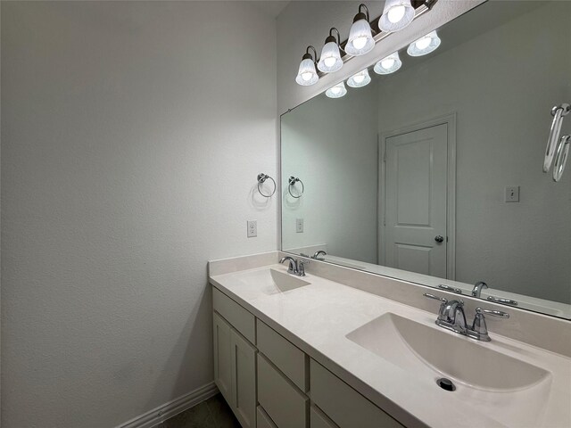 1103 Bantham Way, Forney, TX 75126 - full bath with double vanity and baseboards