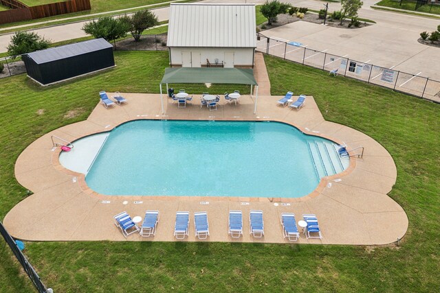 7745 Northumberland Dr, Fort Worth, TX 76179 - community pool with a patio area