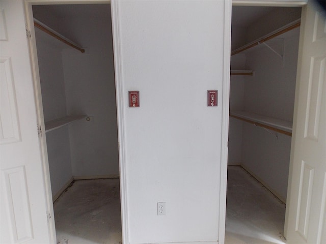 6107 Brookfall Dr, Arlington, TX 76018 - view of closet