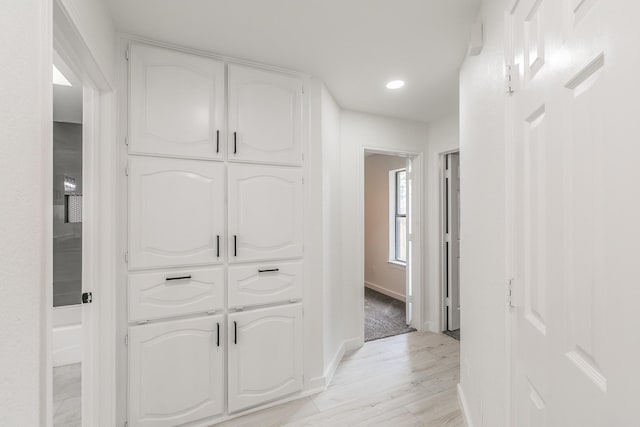 4107 Crossgate Ct, Arlington, TX 76016 - hallway featuring light wood-style flooring, baseboards, and recessed lighting