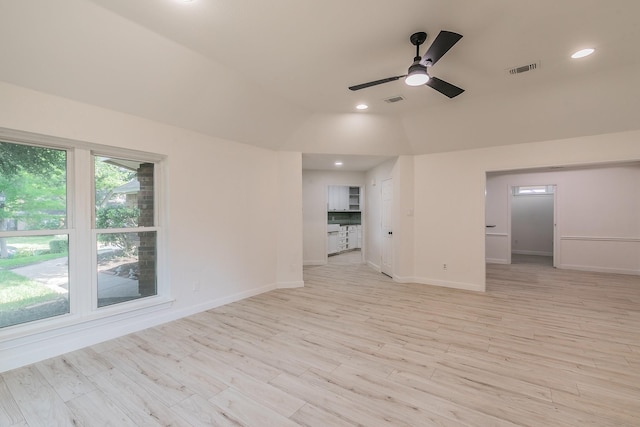 4107 Crossgate Ct, Arlington, TX 76016 - empty room with a ceiling fan, vaulted ceiling, light wood-type flooring, baseboards, and recessed lighting