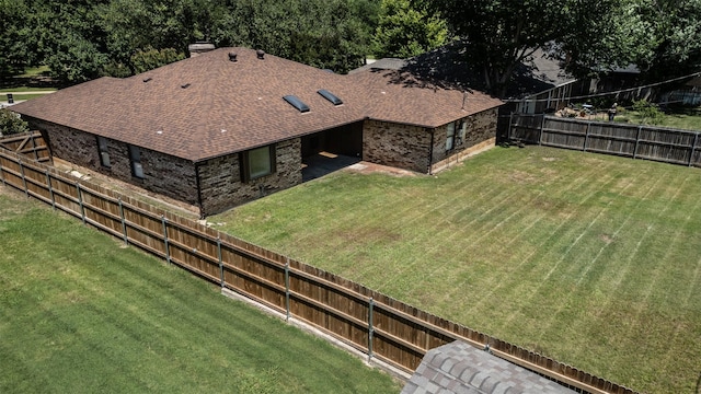 aerial view of property and surrounding area