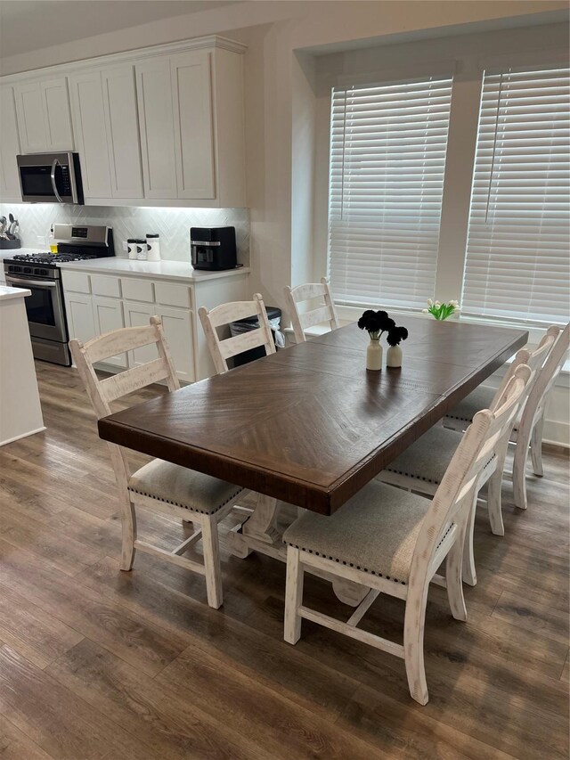 1812 Horseshoe Ln, Van Alstyne, TX 75495 - dining room with wood finished floors