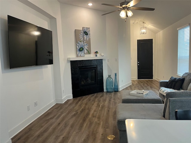 1812 Horseshoe Ln, Van Alstyne, TX 75495 - living area featuring ceiling fan, wood finished floors, baseboards, a tile fireplace, and recessed lighting