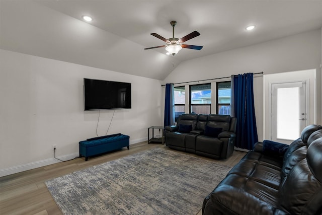 716 Newberry Ln, Royse City, TX 75189 - living area featuring ceiling fan, baseboards, light wood-style floors, vaulted ceiling, and recessed lighting