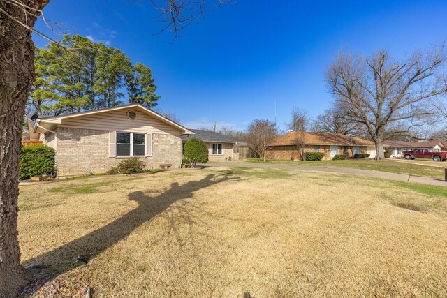 332 Azalea Dr, Sulphur Springs, TX 75482 - view of green lawn