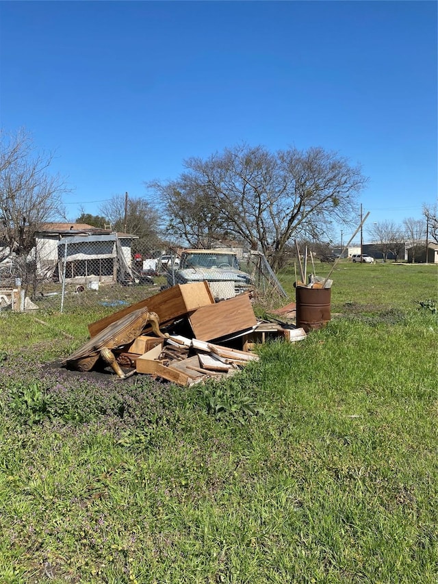 303 Pecan St, Bardwell, TX 75101 - view of grassy yard