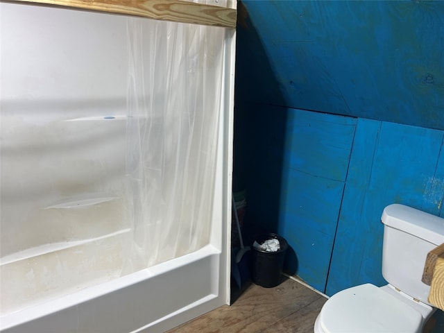 3052 Vz County Road 3810, Wills Point, TX 75169 - bathroom featuring toilet and shower / tub combo