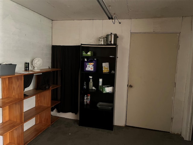 3052 Vz County Road 3810, Wills Point, TX 75169 - below grade area featuring freestanding refrigerator