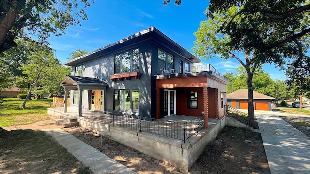 702 Griffith Ave, Terrell, TX 75160 - modern home with french doors