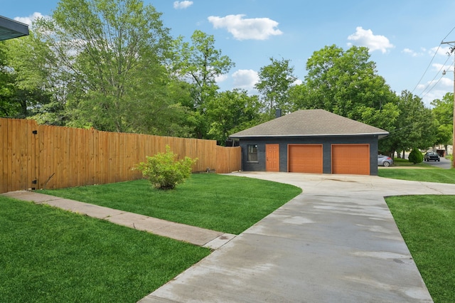 702 Griffith, Terrell, TX 75160 - view of front facade featuring a garage and roof with shingles