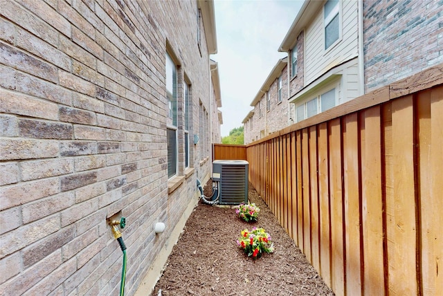 6407 Capulet Pl, Dallas, TX 75252 - view of property exterior with a cooling unit