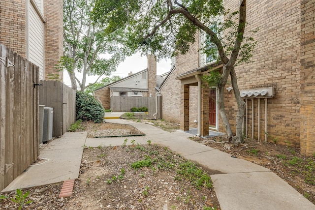 2330 Kennington Dr Unit D, Arlington, TX 76012 - view of yard with fence and cooling unit