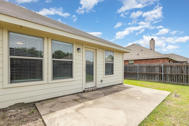 213 Longhorn Dr, Waxahachie, TX 75165 - view of patio featuring fence