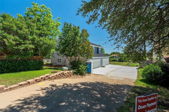 6223 Post Oak Ter, Fort Worth, TX 76112 - view of front of house with concrete driveway