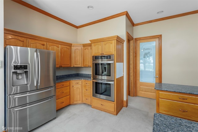 135 Oak Leaf Trl, Benton, LA 71006 - kitchen with stainless steel appliances and crown molding