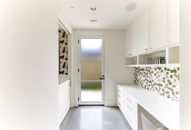 8404 Swananoah Rd, Dallas, TX 75209 - view of mudroom