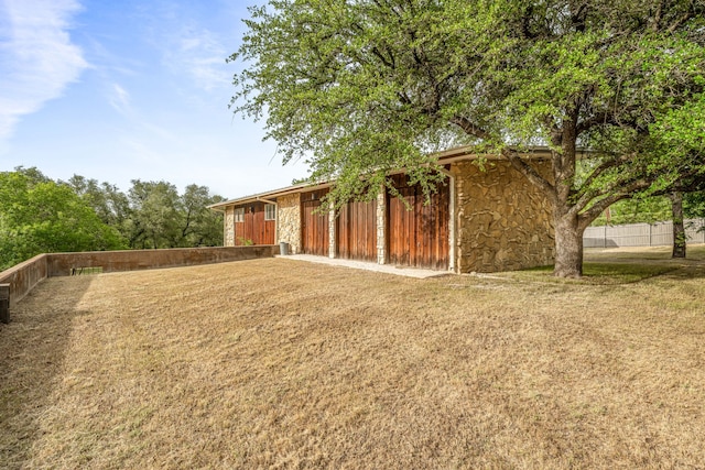 4208 Shore Front Dr, Fort Worth, TX 76135 - view of grassy yard