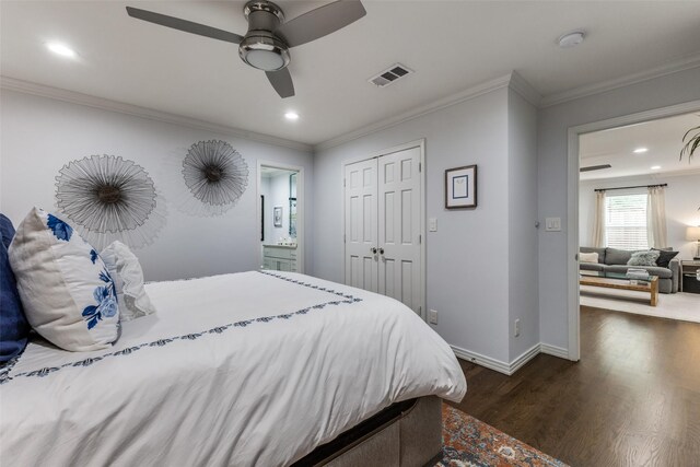 7514 Caillet St, Dallas, TX 75209 - bedroom featuring dark wood-style floors, recessed lighting, crown molding, baseboards, and a ceiling fan