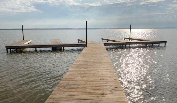 9108 W Shoreline Dr, Kemp, TX 75143