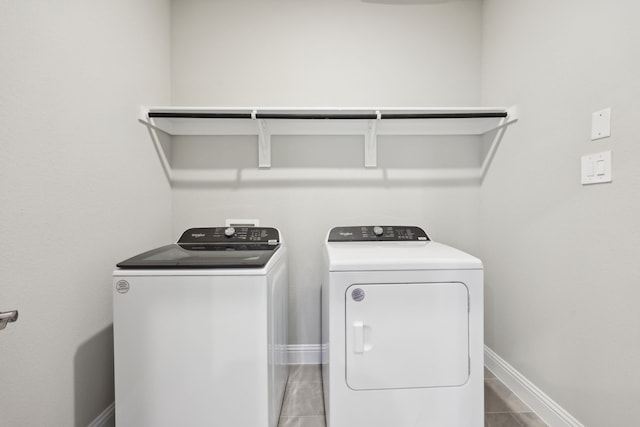 510 Willet Dr, Mckinney, TX 75069 - clothes washing area featuring washing machine and dryer and baseboards