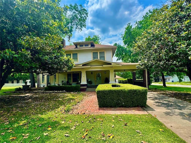 500 S Ross Ave, Mexia, TX 76667 - traditional style home featuring a porch and a front yard