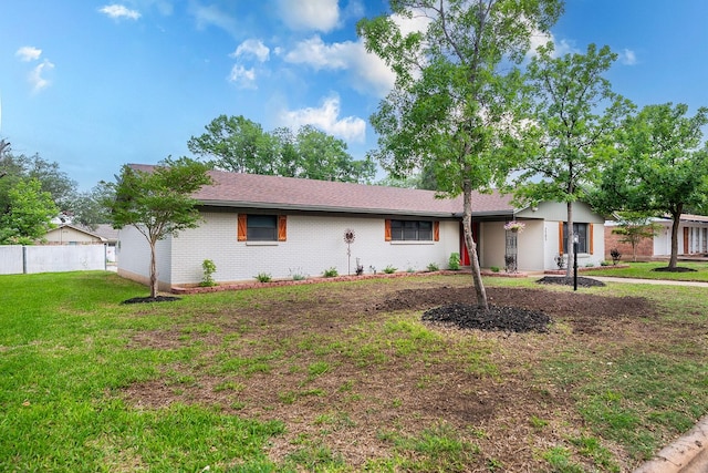 2103 S High St, Brady, TX 76825 - ranch-style house featuring brick siding