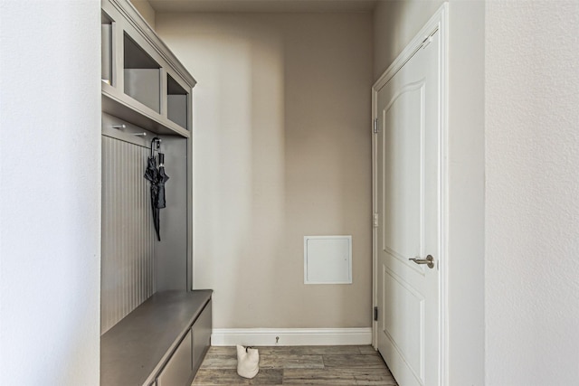 3001 Spring Ct, Midlothian, TX 76065 - mudroom with wood finished floors and baseboards