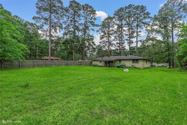 704 Taylor Bend St, Haughton, LA 71037 - view of yard featuring view of wooded area