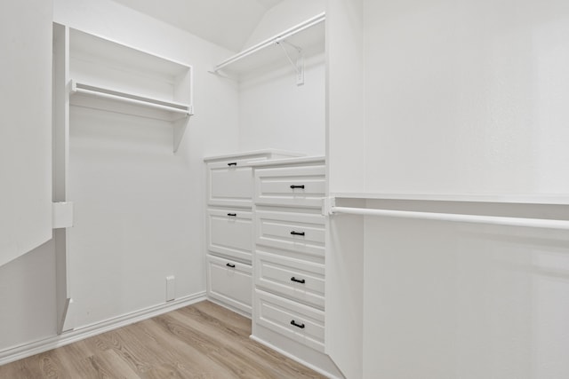1275 Shores Blvd, Rockwall, TX 75087 - walk in closet featuring light wood-style flooring
