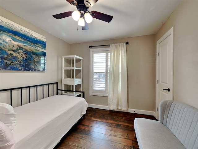 3127 Pastor St, Dallas, TX 75212 - bedroom featuring hardwood / wood-style floors, baseboards, and a ceiling fan