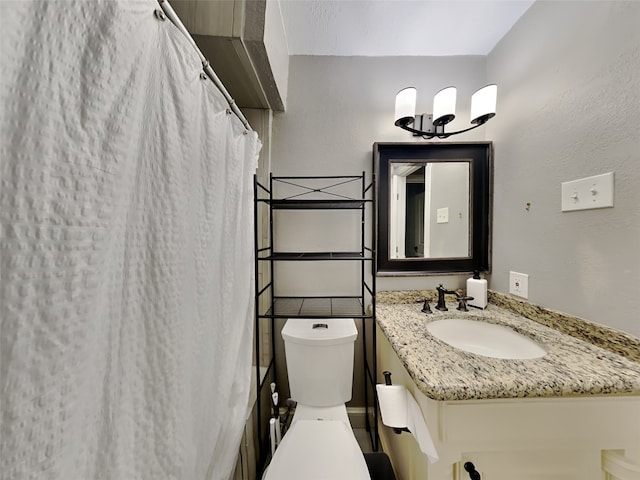 3127 Pastor St, Dallas, TX 75212 - bathroom featuring vanity, toilet, a chandelier, and a shower with curtain