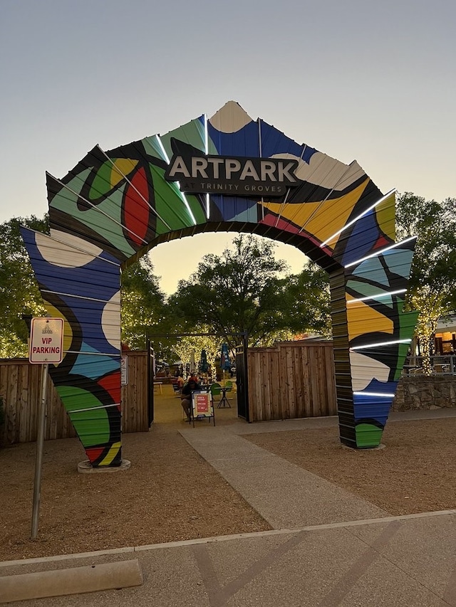 3127 Pastor St, Dallas, TX 75212 - view of home's community