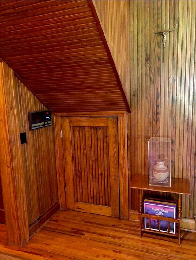 1001 S Locust St, Clarksville, TX 75426 - detailed view of wood walls and wood finished floors