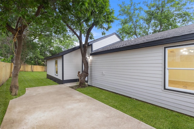 1832 Arch St, Fort Worth, TX 76105 - rear view of property with a patio area and a shingled roof