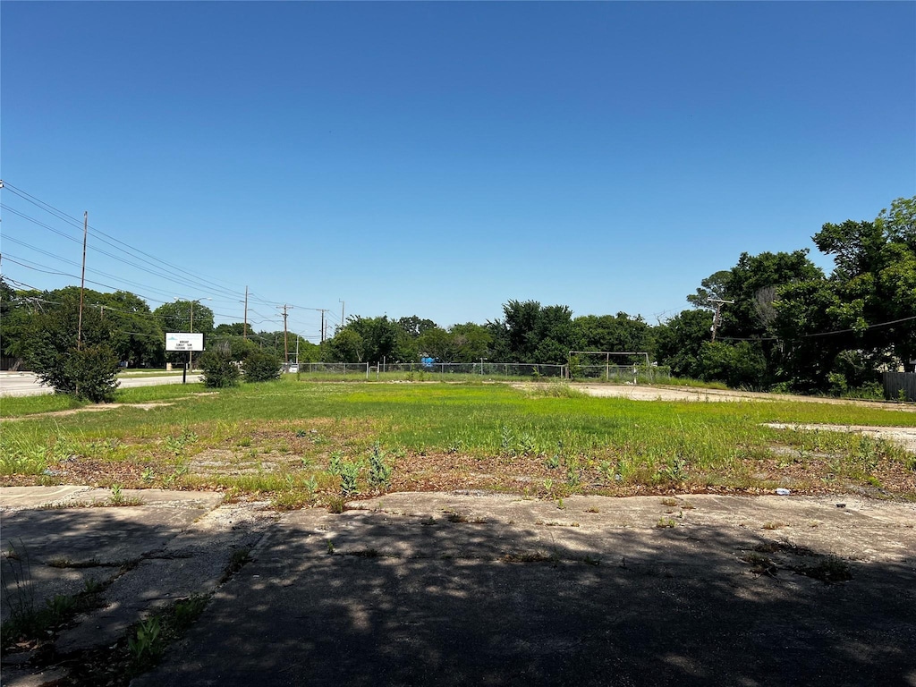 9314 Elam Rd, Dallas, TX 75217