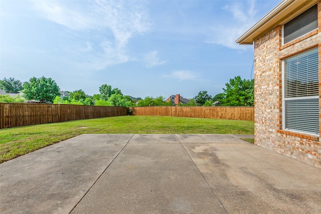 318 Mesquite Ct, Murphy, TX 75094 - view of patio / terrace