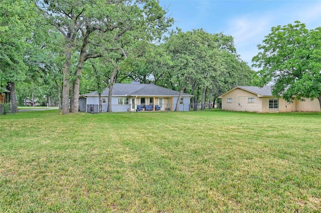912 Kiowa Dr W, Lake Kiowa, TX 76240 - view of yard