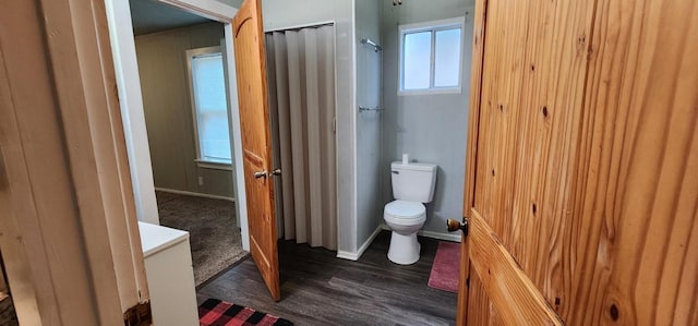 8278 Circle Dr, Kemp, TX 75143 - bathroom with vanity, wood finished floors, and a shower with curtain