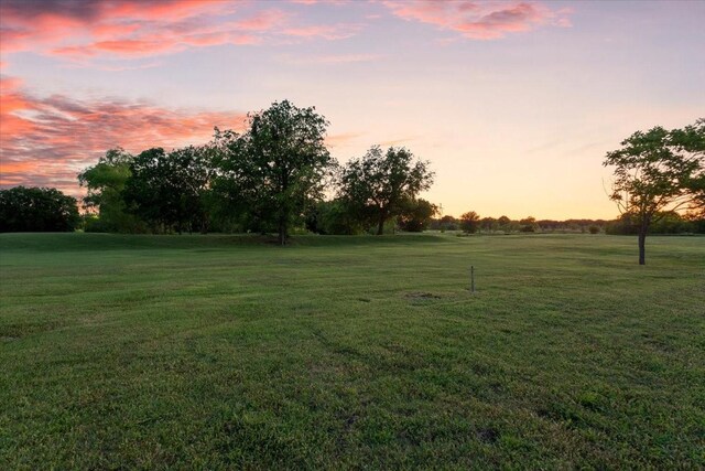 211 Partners Rd, Woodway, TX 76712 - view of green lawn