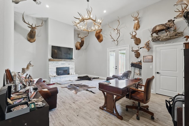 7747 Barber Ranch Rd, Fort Worth, TX 76126 - living area featuring a chandelier, light wood-style flooring, recessed lighting, a fireplace, and baseboards