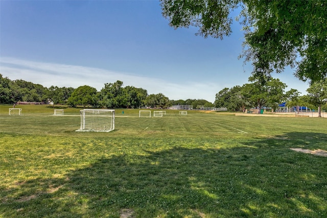 7209 Coventry Cir, North Richland Hills, TX 76182 - view of yard featuring an area for sports