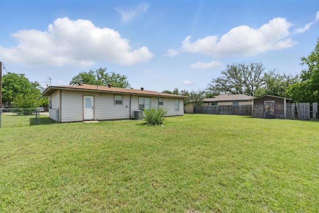 613 Crestview Dr, Granbury, TX 76048 - rear view of house featuring central air condition unit