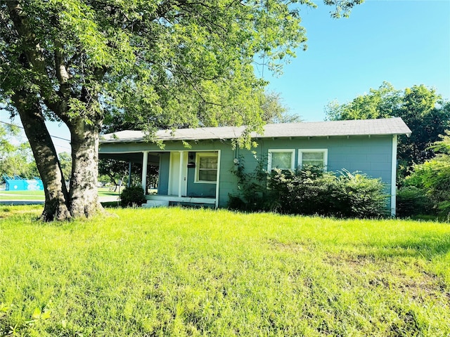 301 Beckham St E, Sulphur Springs, TX 75482 - view of front of home with a porch