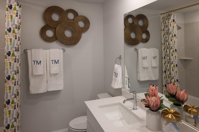 410 Holly Rd, Oak Point, TX 75068 - full bath featuring toilet, a shower with shower curtain, and vanity