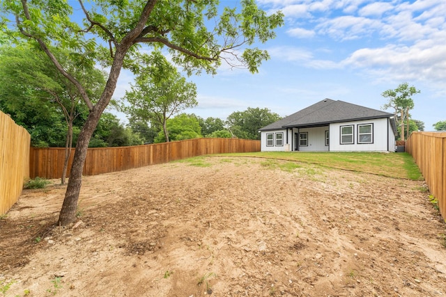 2104 Danner St, Fort Worth, TX 76105 - view of yard