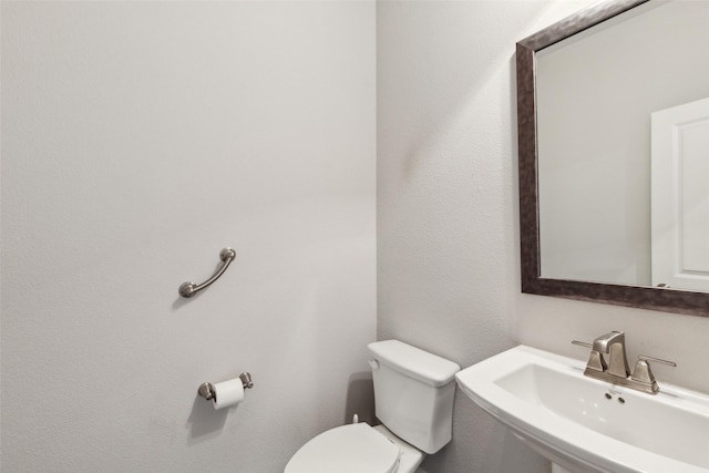 9521 Excursion Dr, Oak Point, TX 75068 - bathroom with a sink and toilet