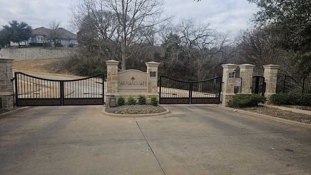 925 Belclaire Cir, Cedar Hill, TX 75104