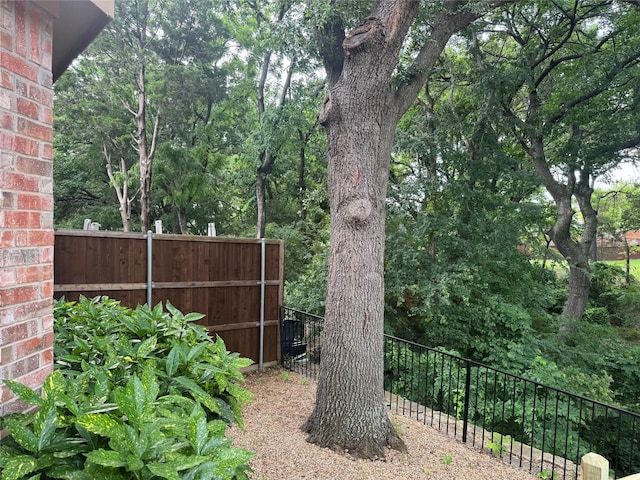 135 Freedom Ct, Rockwall, TX 75032 - view of yard